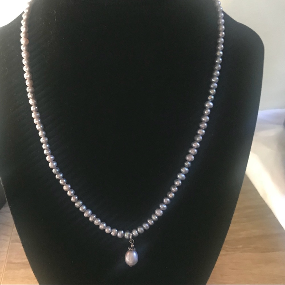Pearl Necklace w/Baroque Pendant